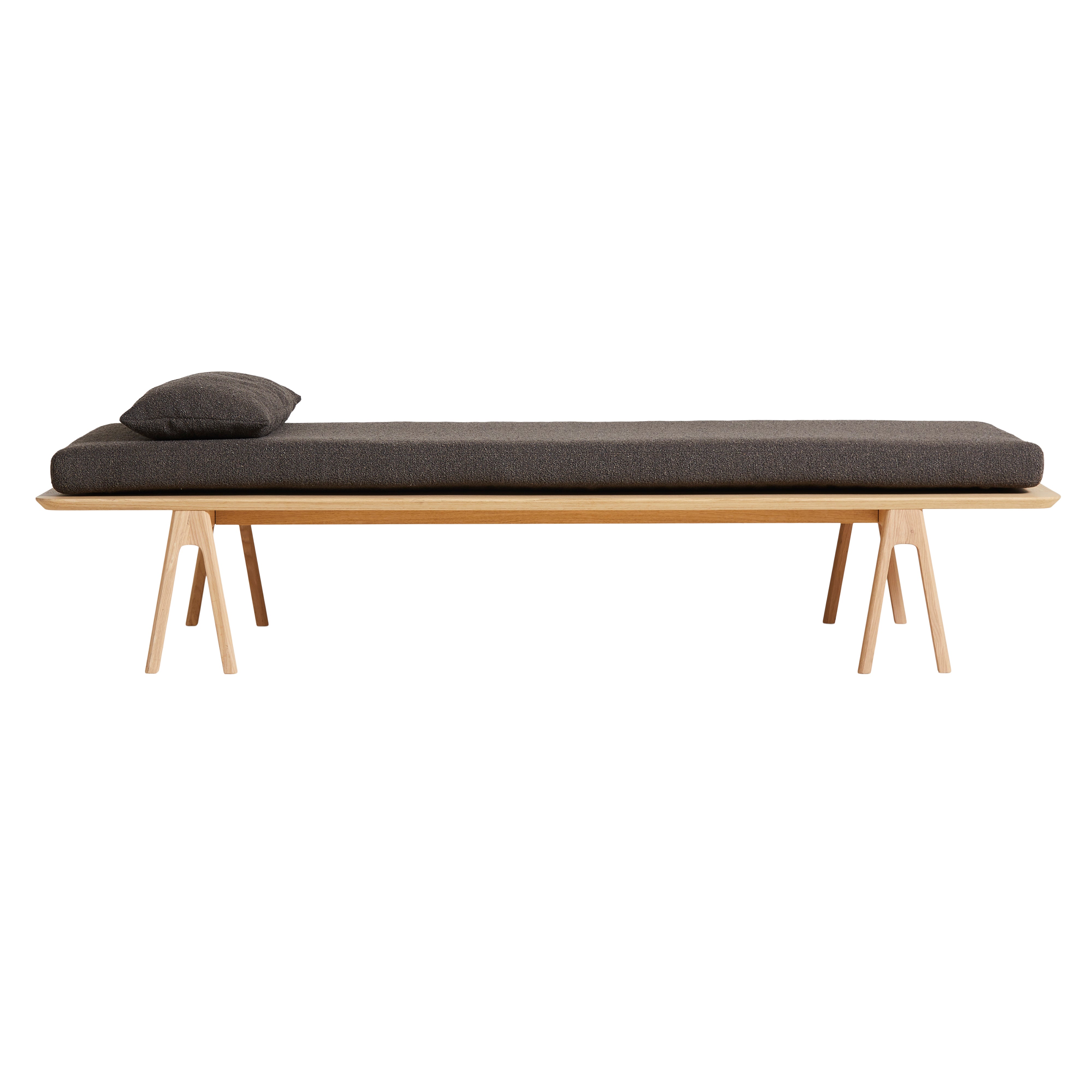Level Daybed: White Pigmented Oak + With Darkbrown Pillow + Alpine 18