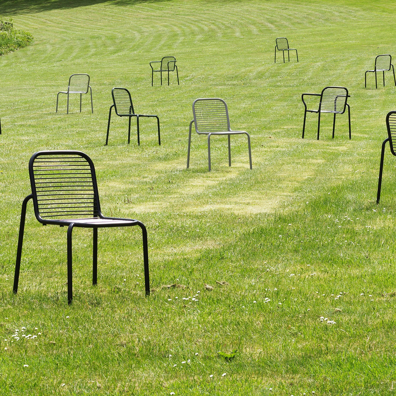 Vig Stacking Chair: Steel