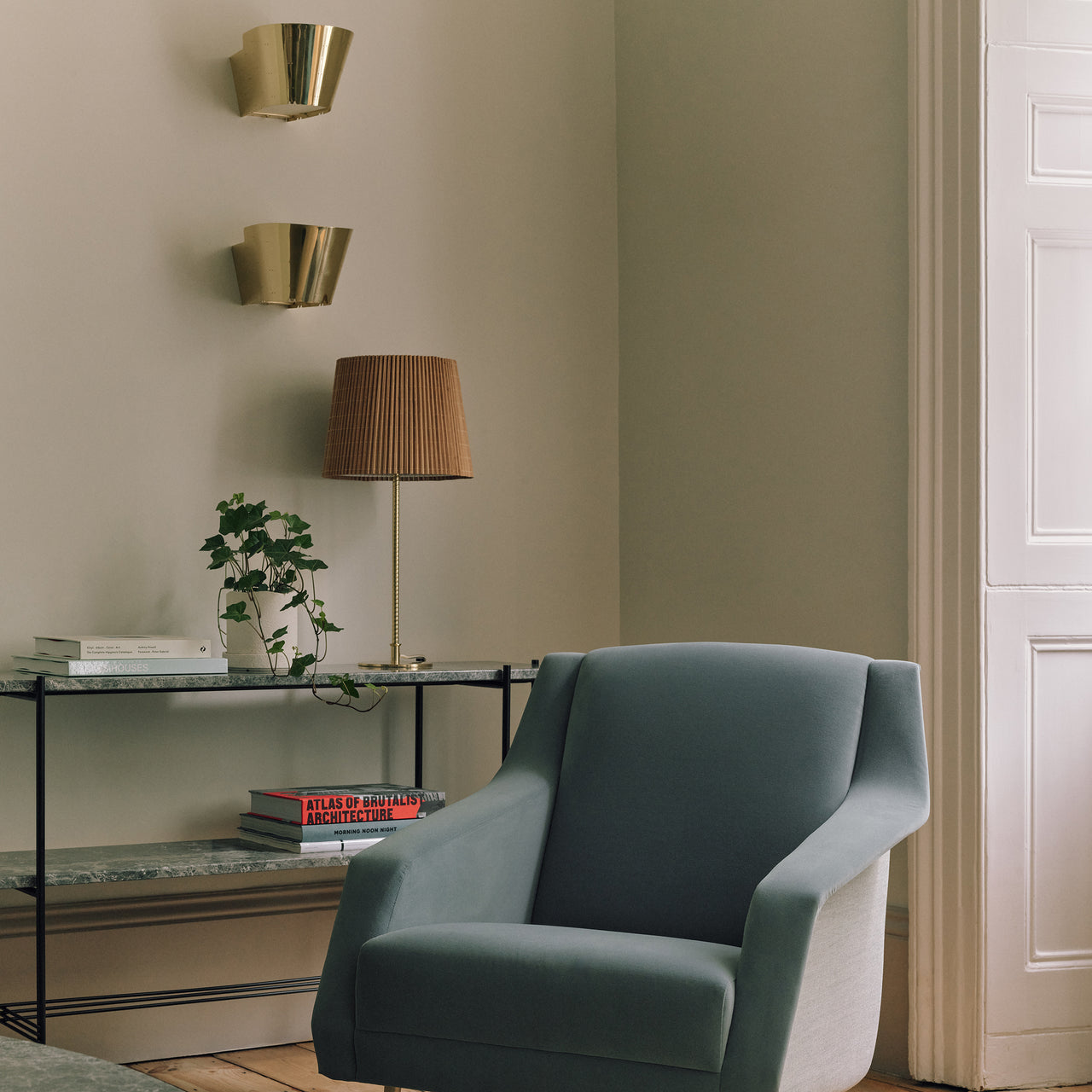 9464 Wall Lamp