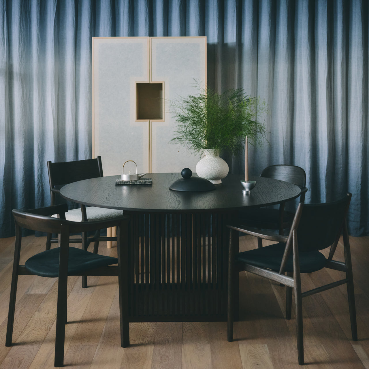 Lattice Round Table