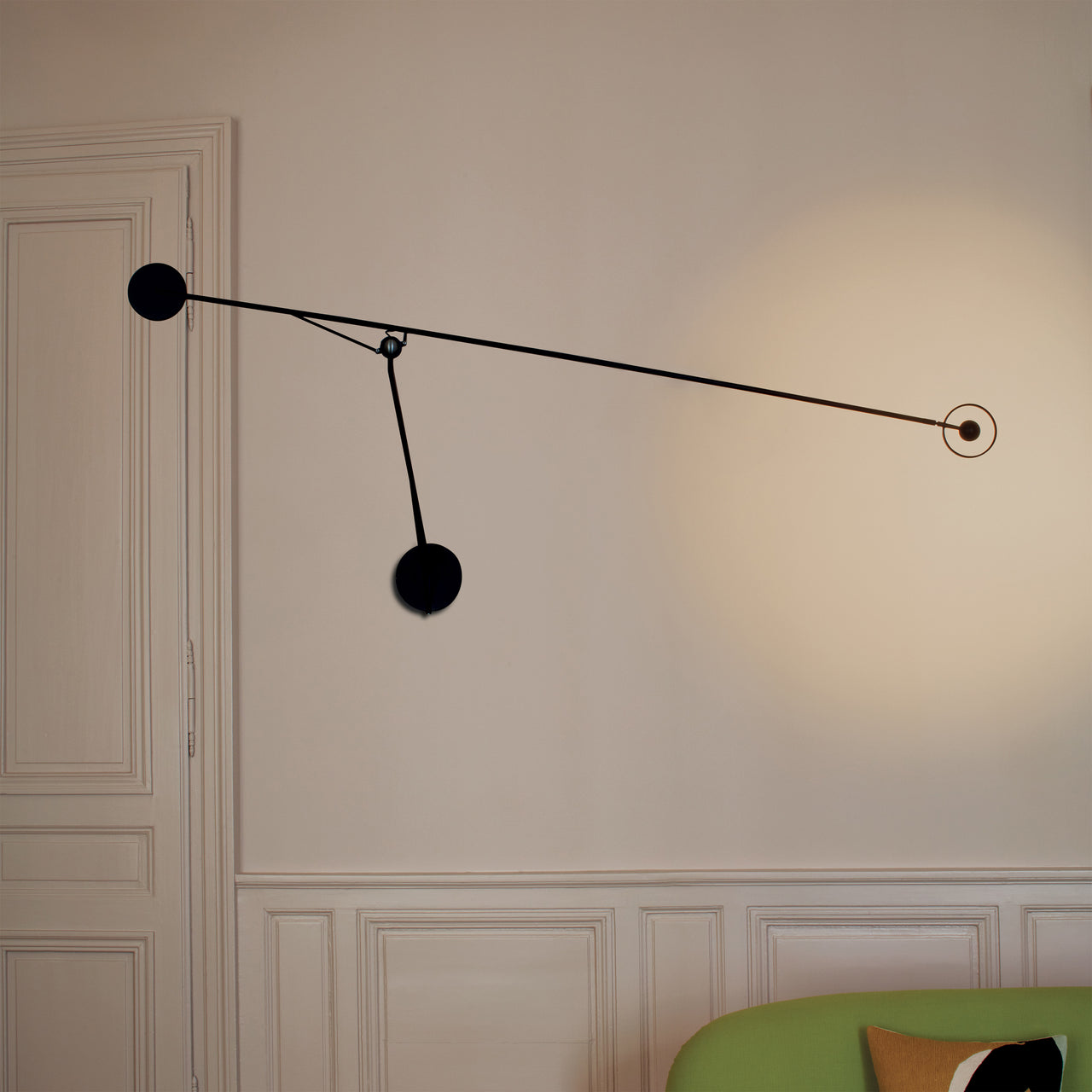 Aaro Wall Lamp