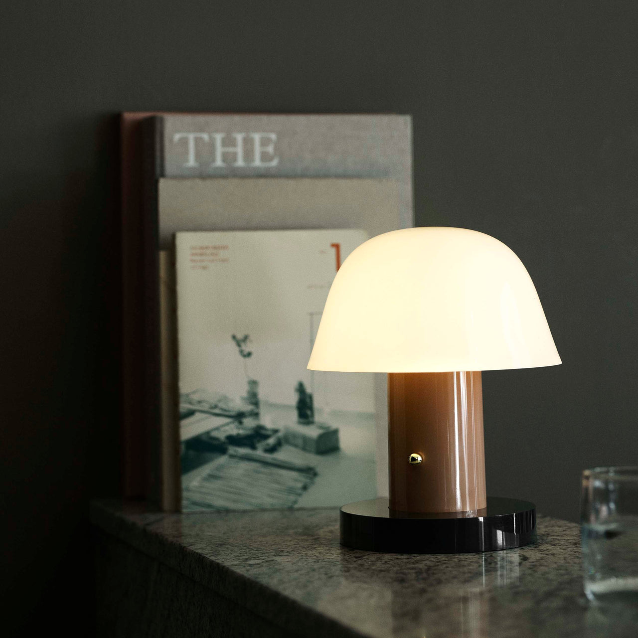 Setago Portable Table Lamp JH27