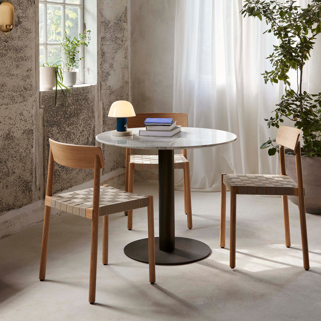 Setago Portable Table Lamp JH27