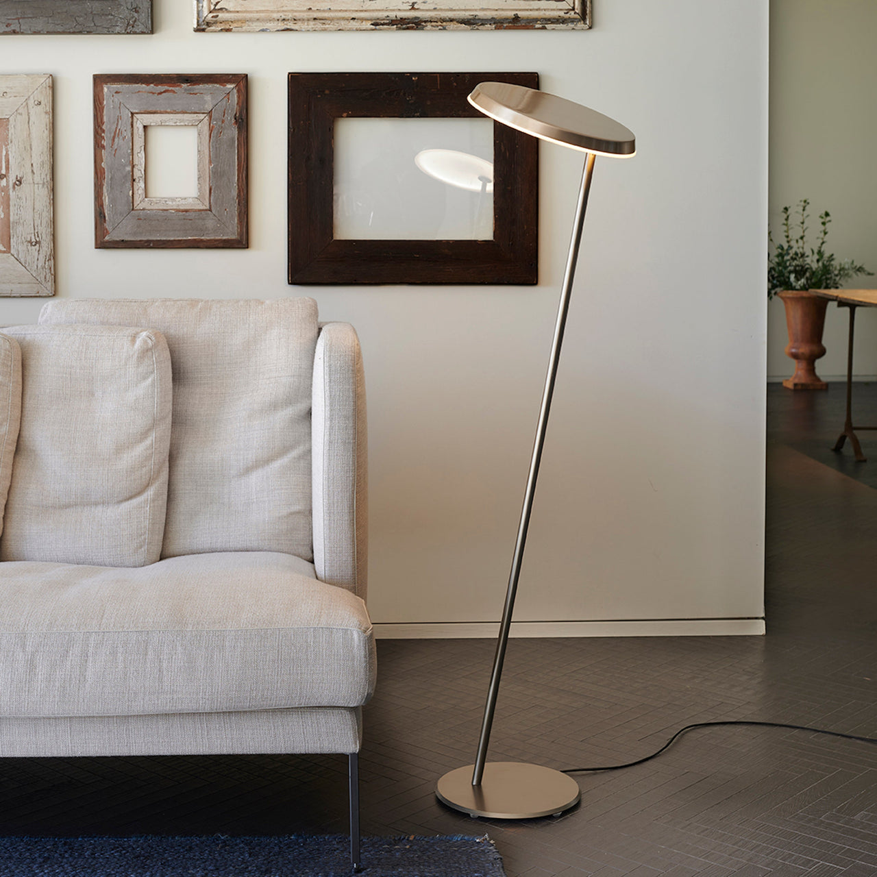 Amanita Floor Lamp