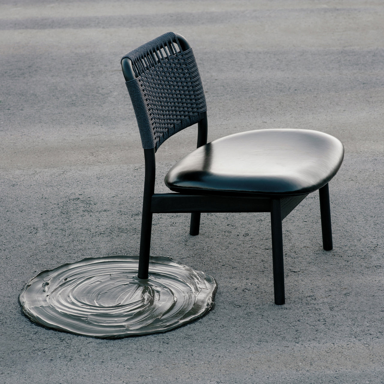 Saga Low Chair: Black Papercord Backrest + Set of 2
