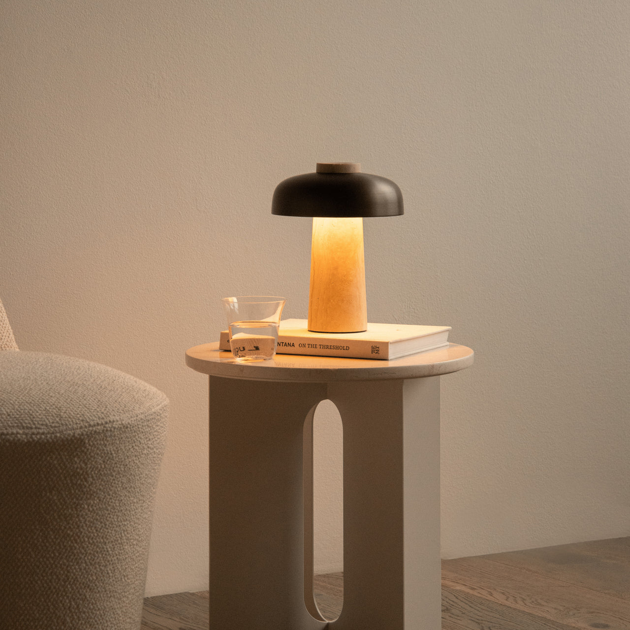 Reverse Table Lamp: Portable