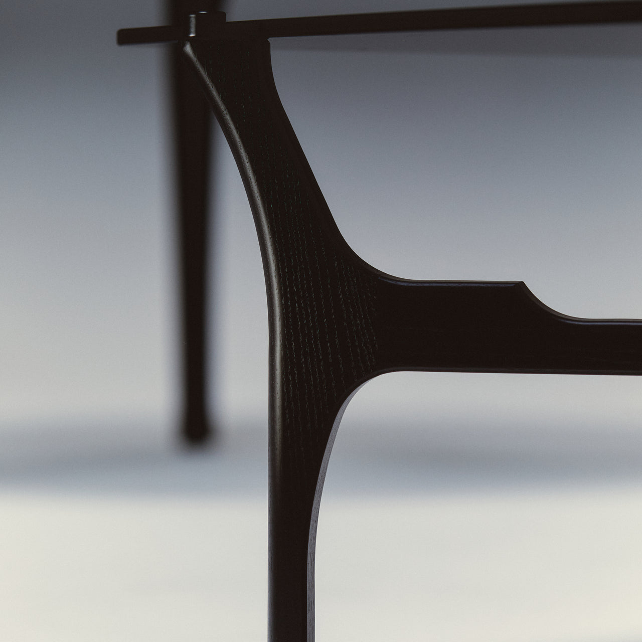 Carlinas Dining Table