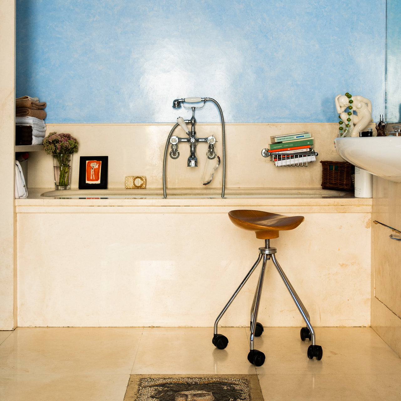 Jamaica Stool