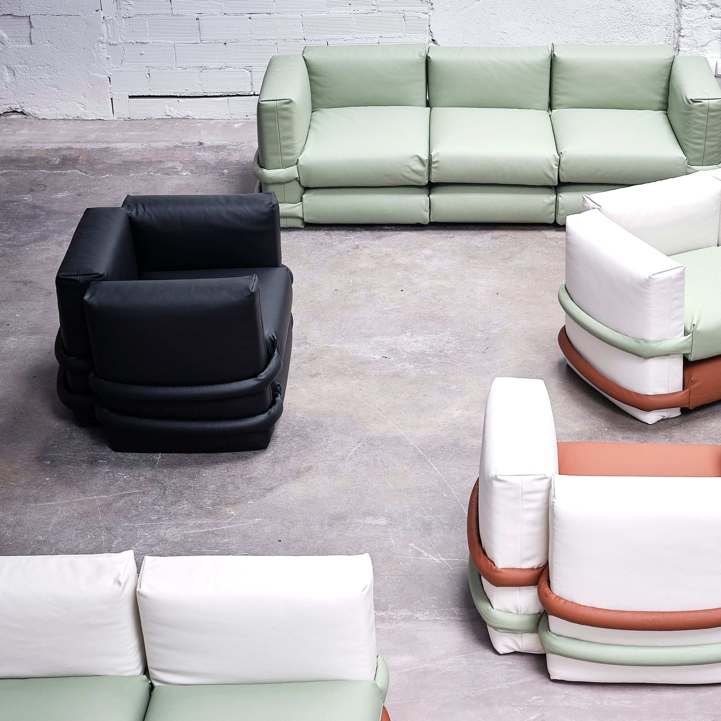 Pillow Sofa Armchair: Leather
