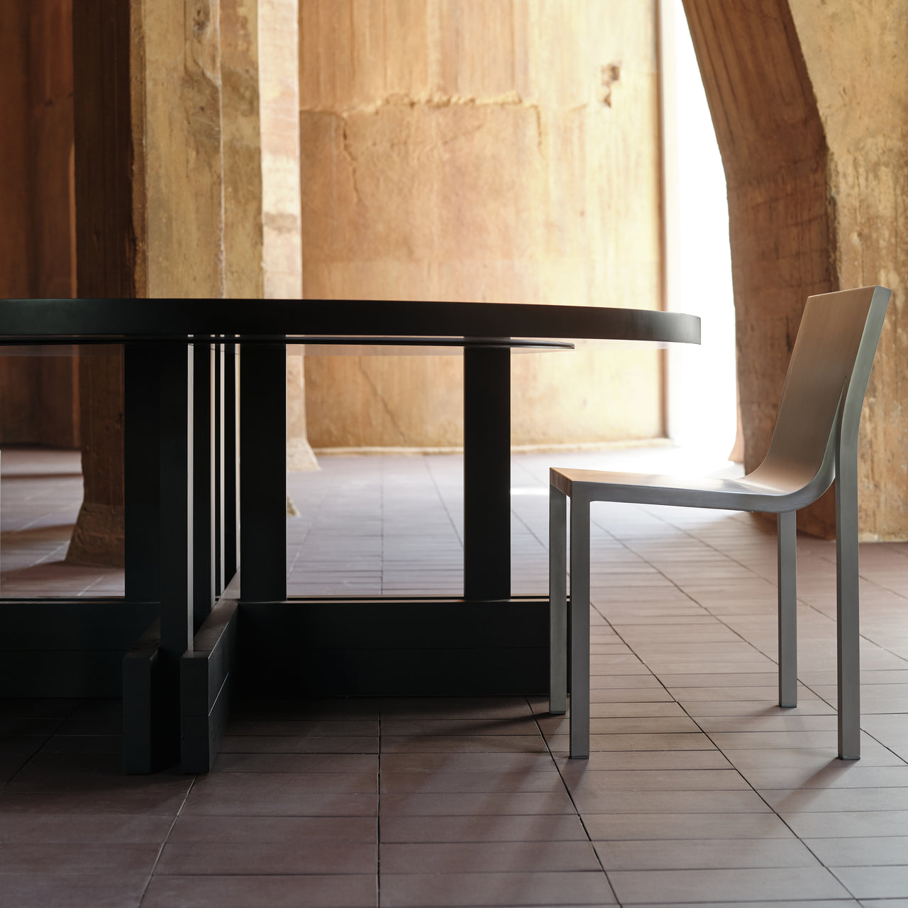 Stedelijk Stackable Chair - Aluminum: Quick Ship