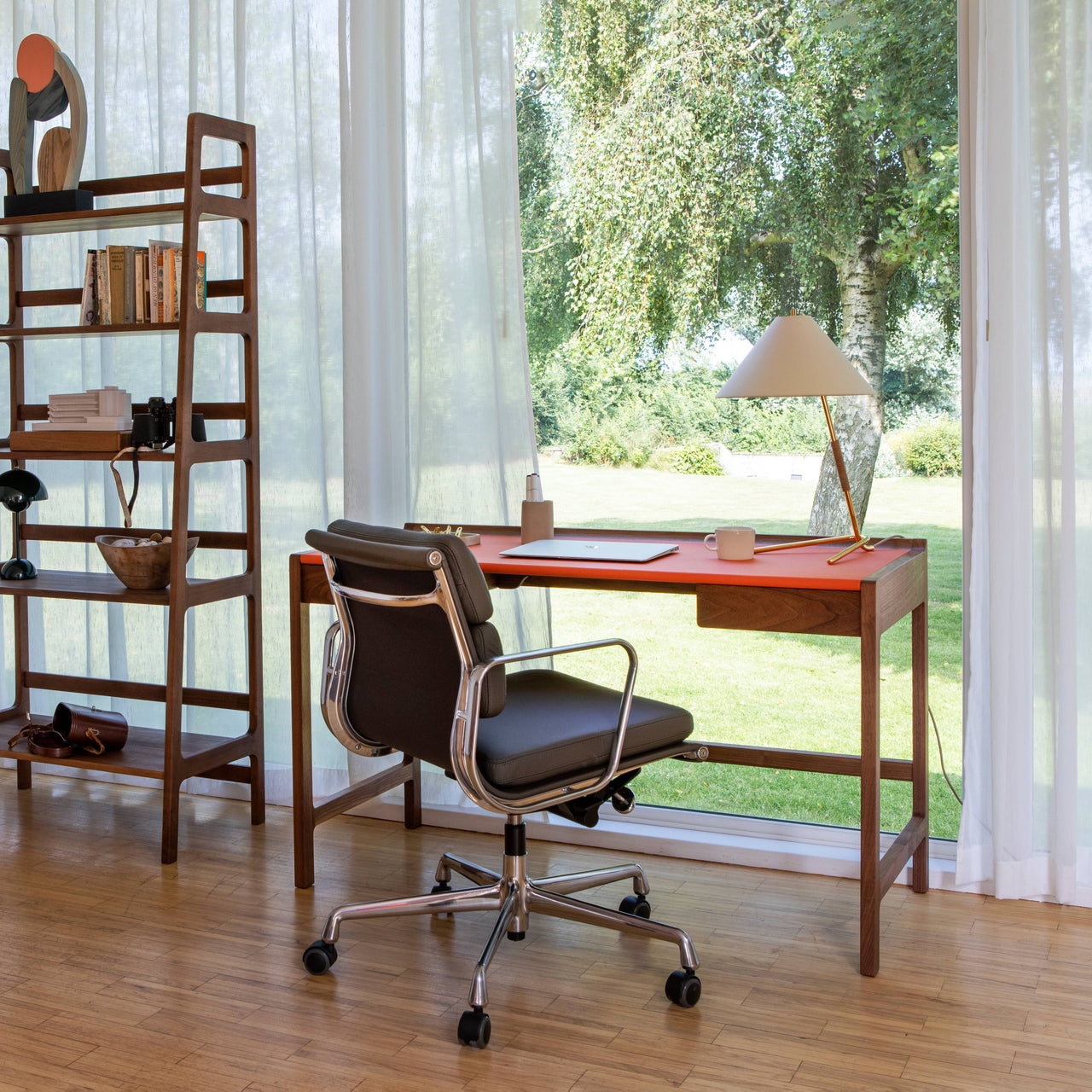 Cedric Desk