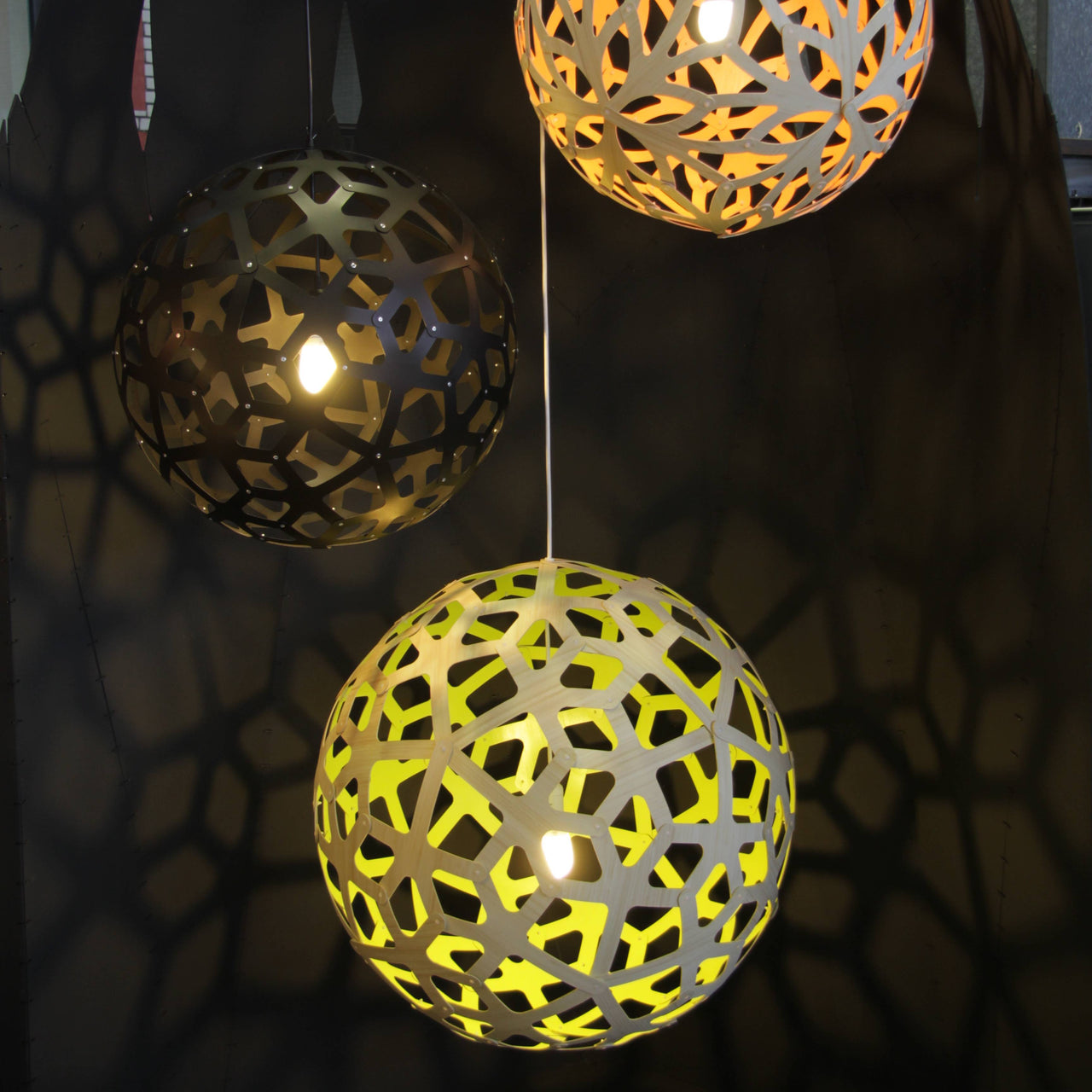 Coral Pendant Light: Medium