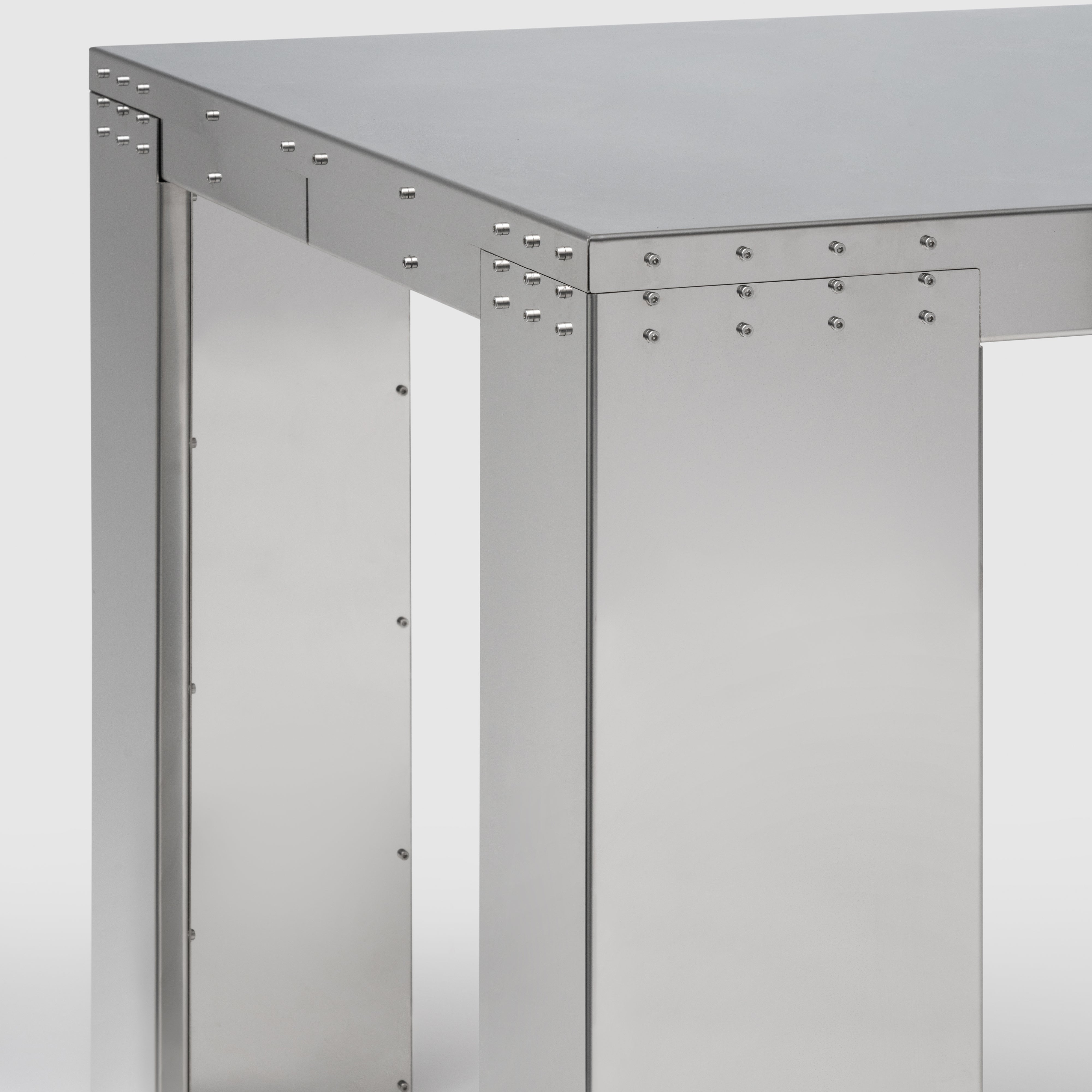 NM21 Table