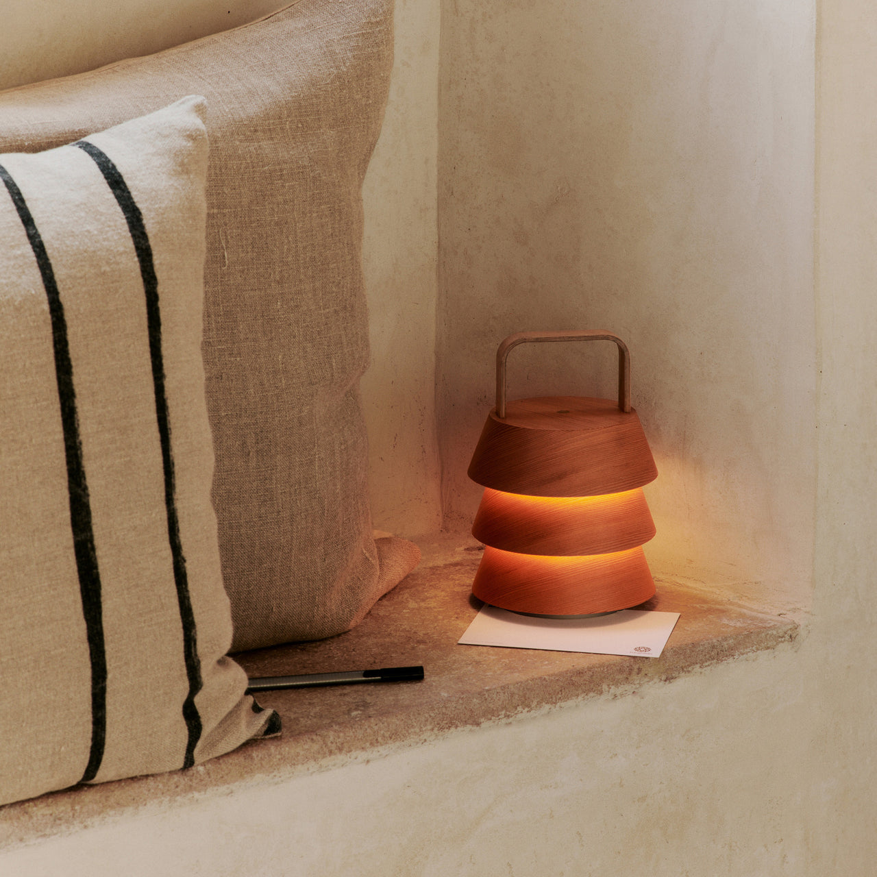 Luver Portable Lamp