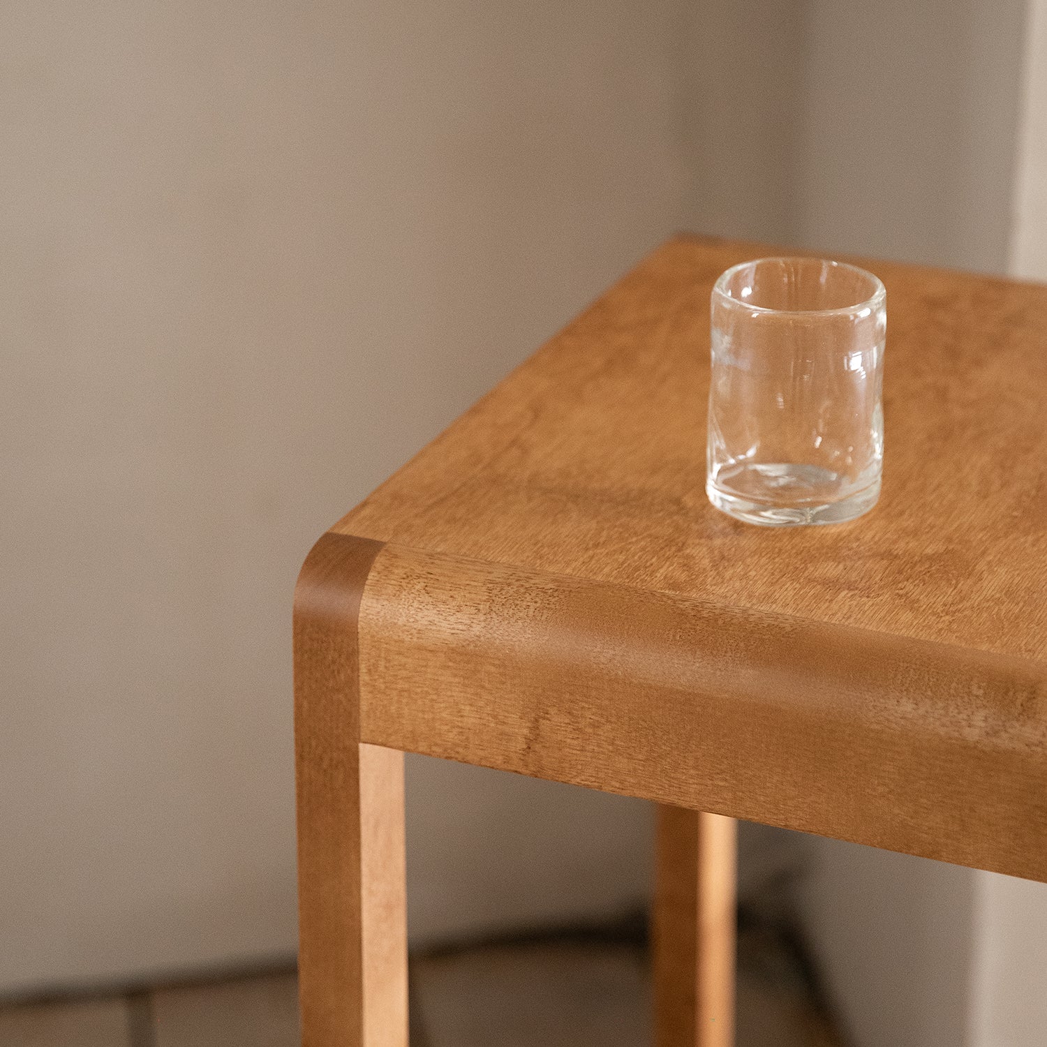 01 Bar + Counter Stool