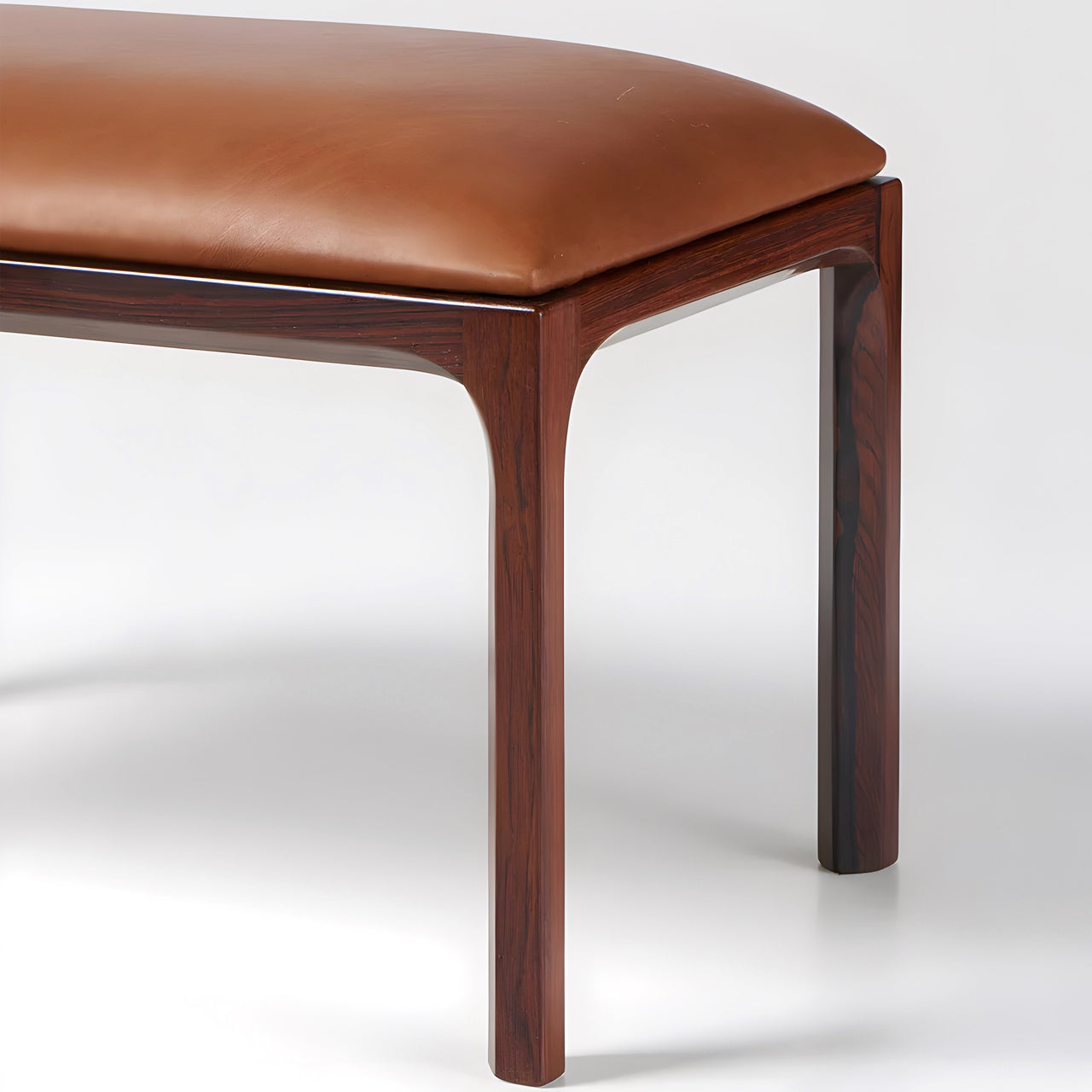 Entre Stool