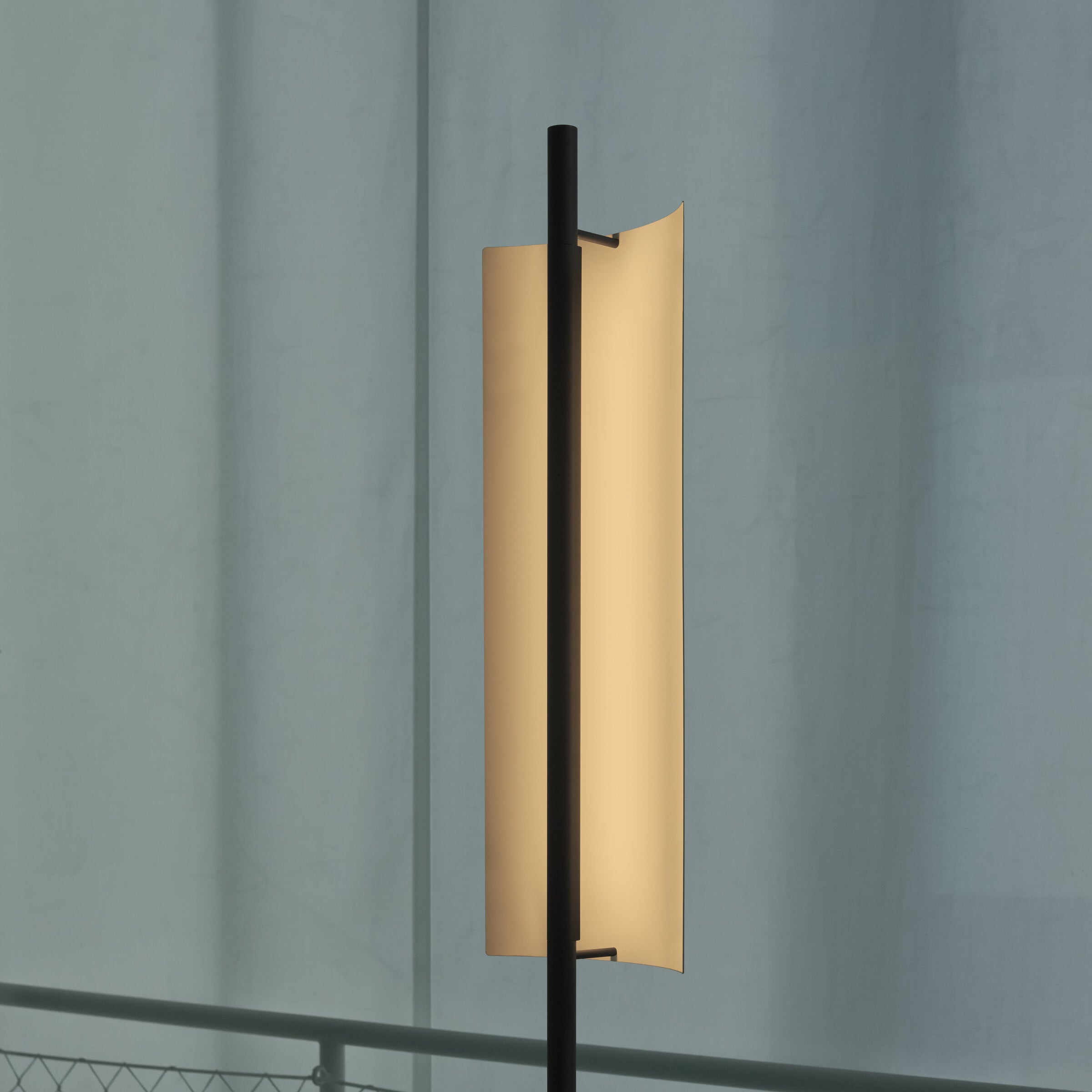 Lamina 45 Floor Lamp