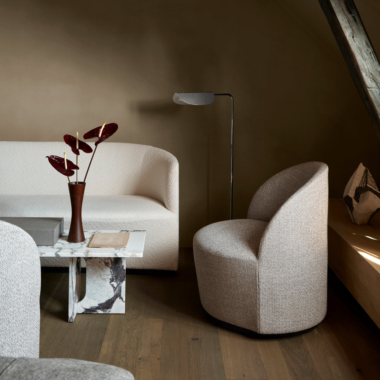 Tearoom Lounge Swivel Chair with Return: Quick Ship