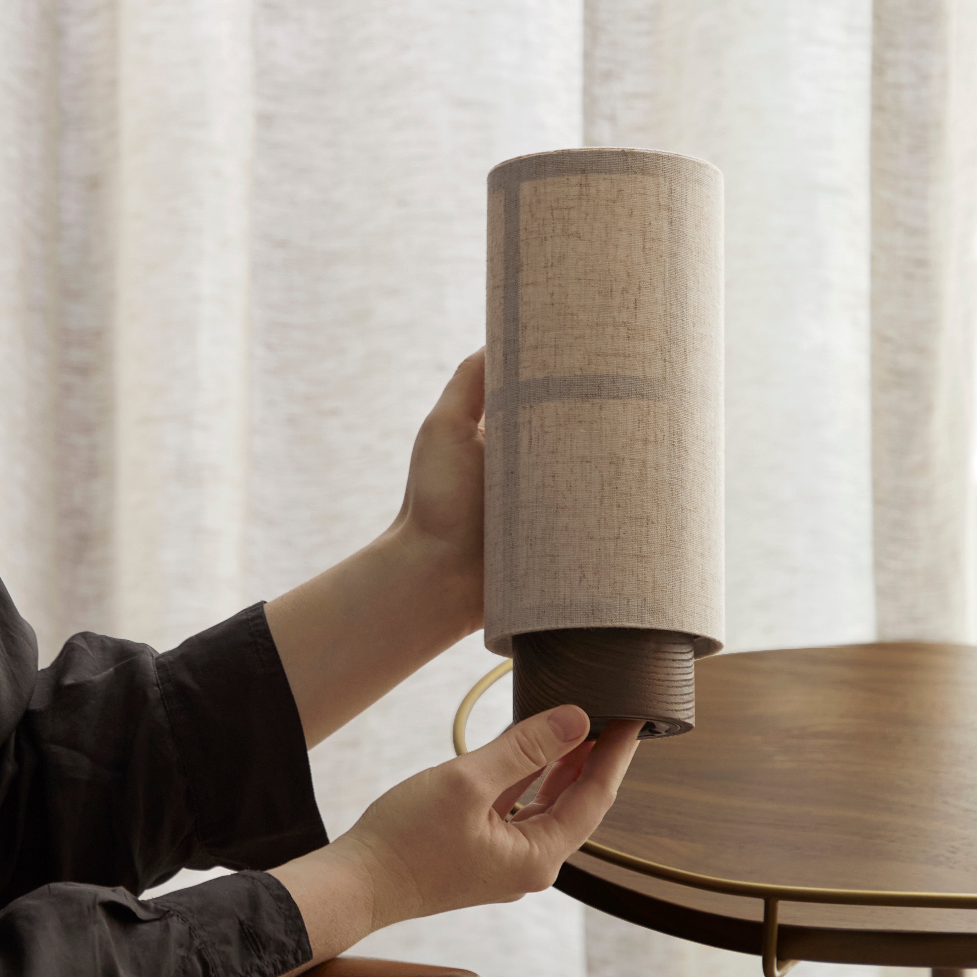 Hashira Portable Table Lamp