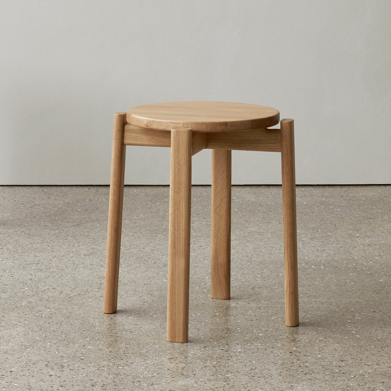 Passage Stool