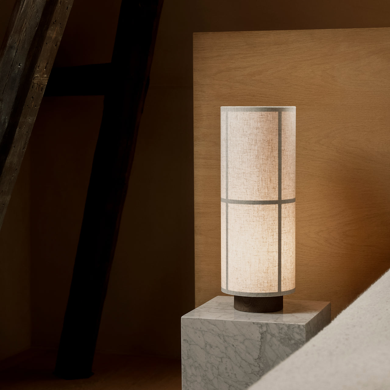 Hashira Table Lamp