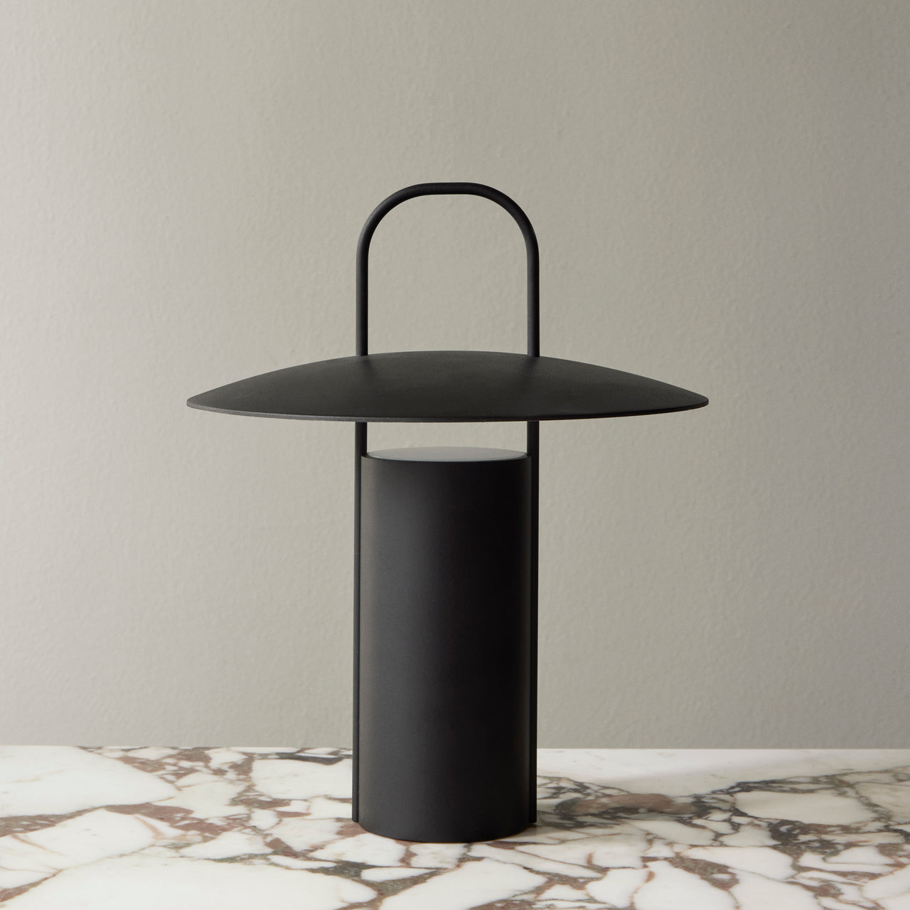 Ray Portable Table Lamp