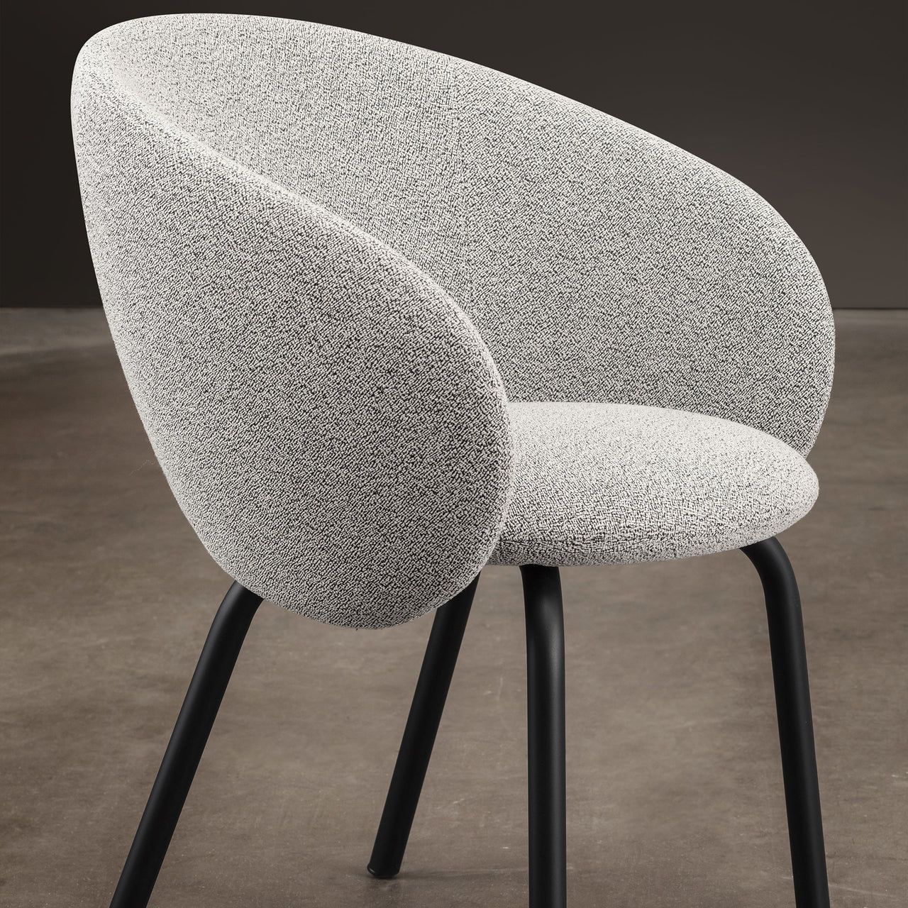 Nebula Tube Chair: Steel Base