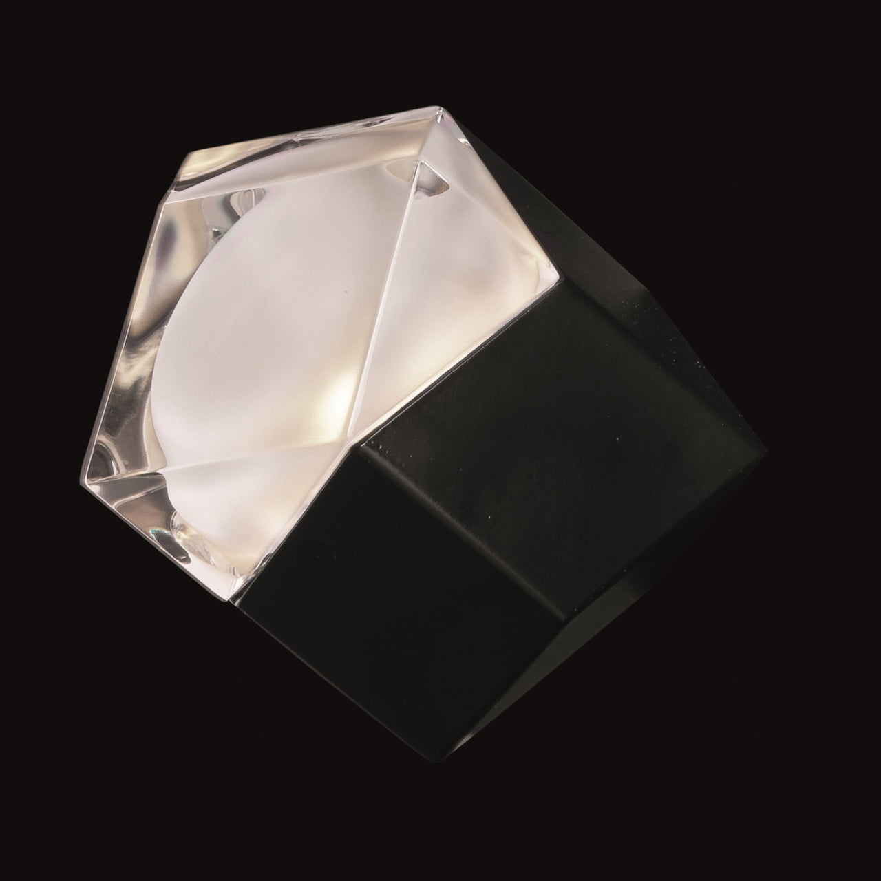 Astro Wall Lamp