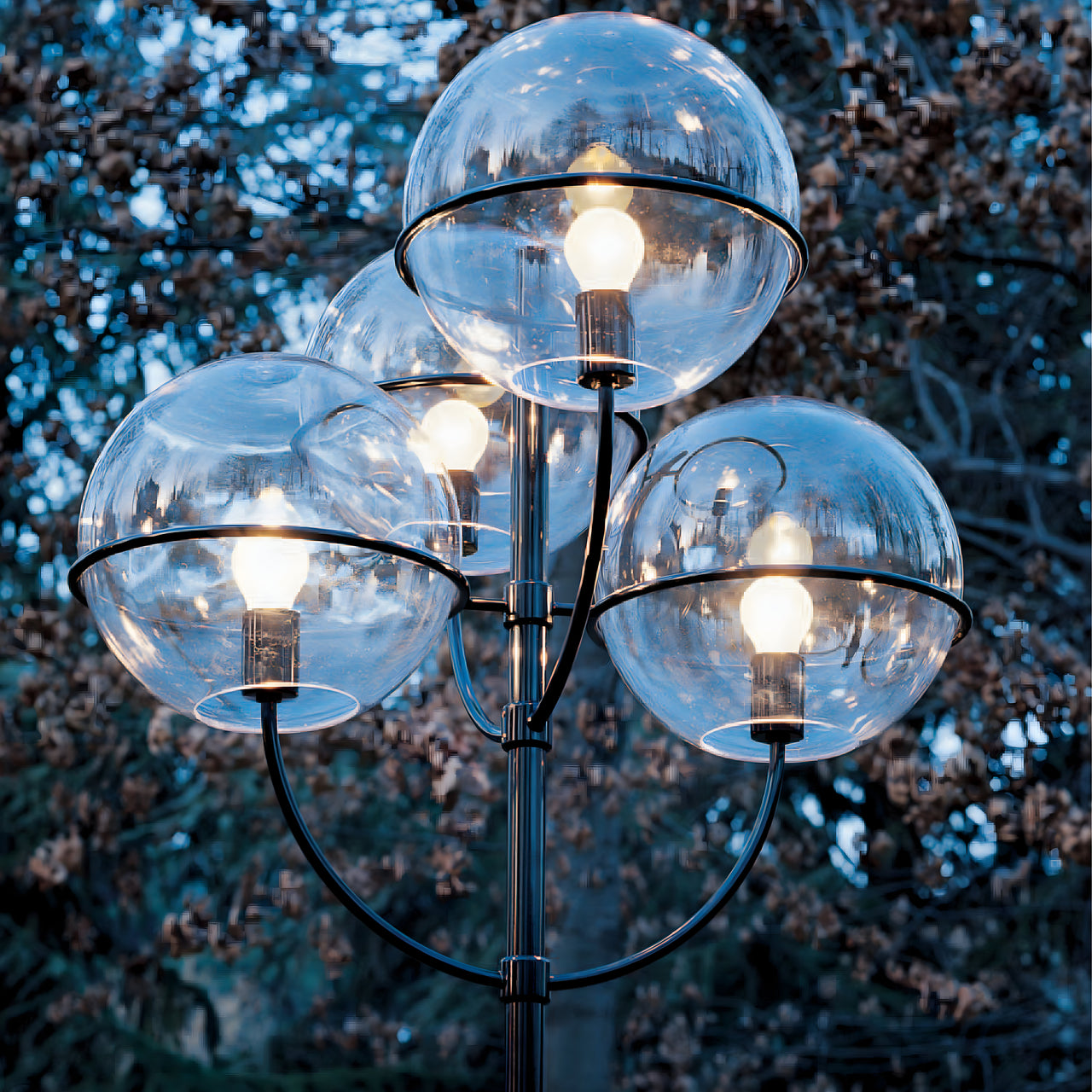 Lyndon Floor Lamp: Outdoor