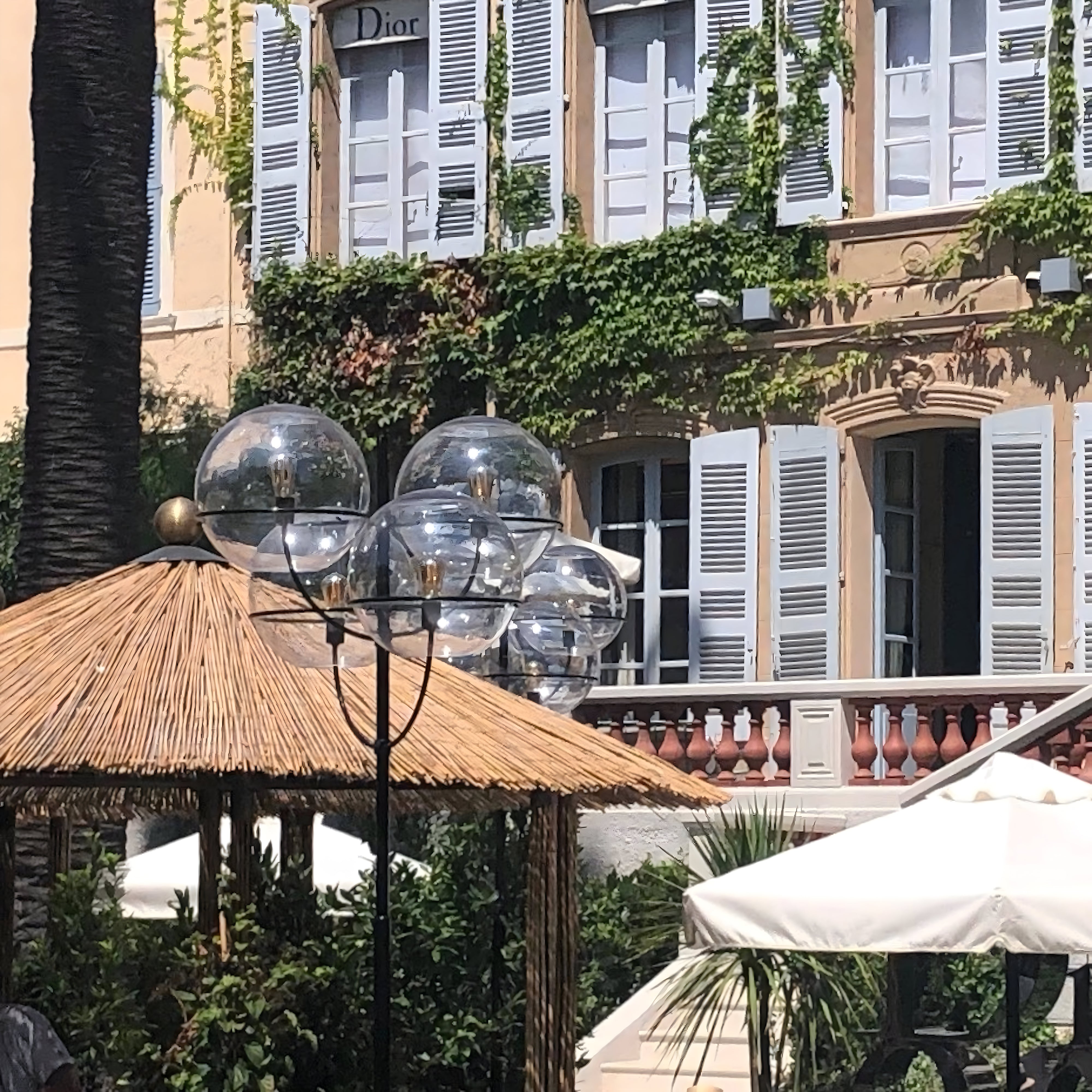 Lyndon Floor Lamp: Outdoor