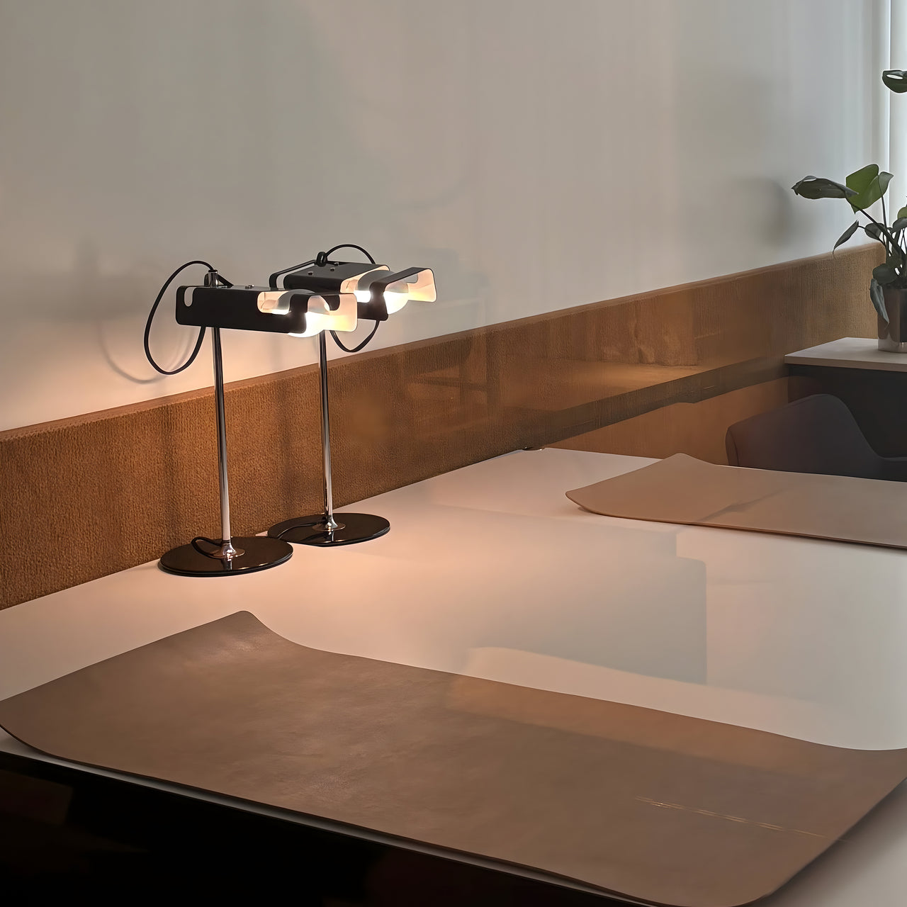 Spider Table Lamp