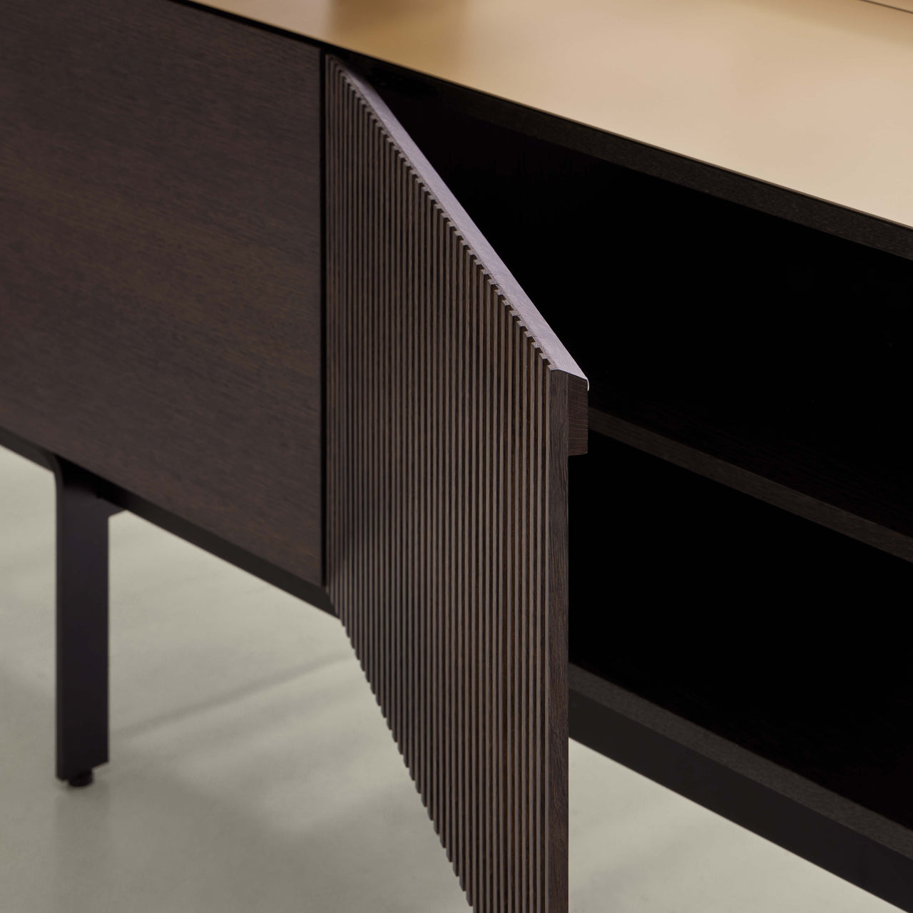 Stockholm Technic Sideboard: STH303