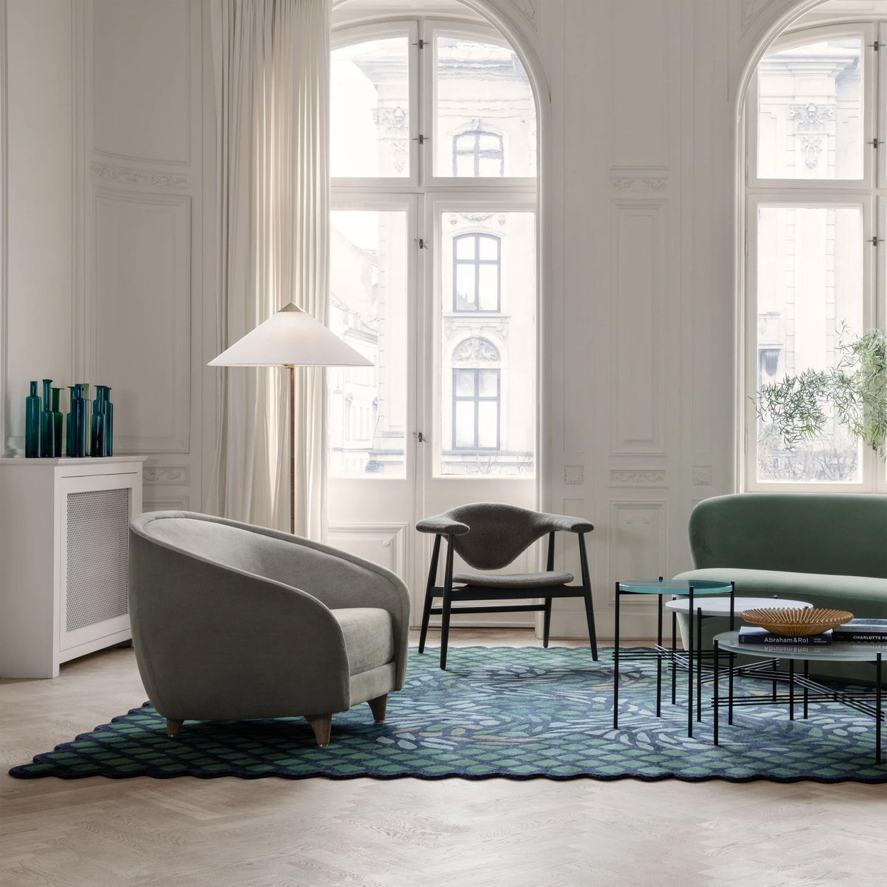 Revers Lounge Chair