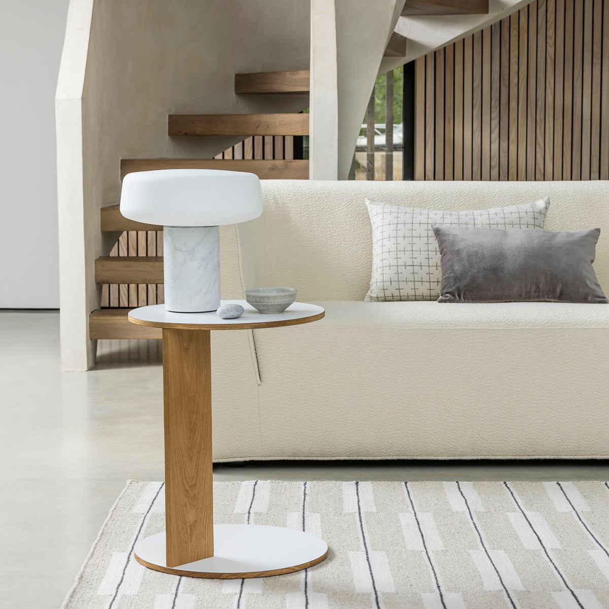 Solid Rechargeable Table Lamp