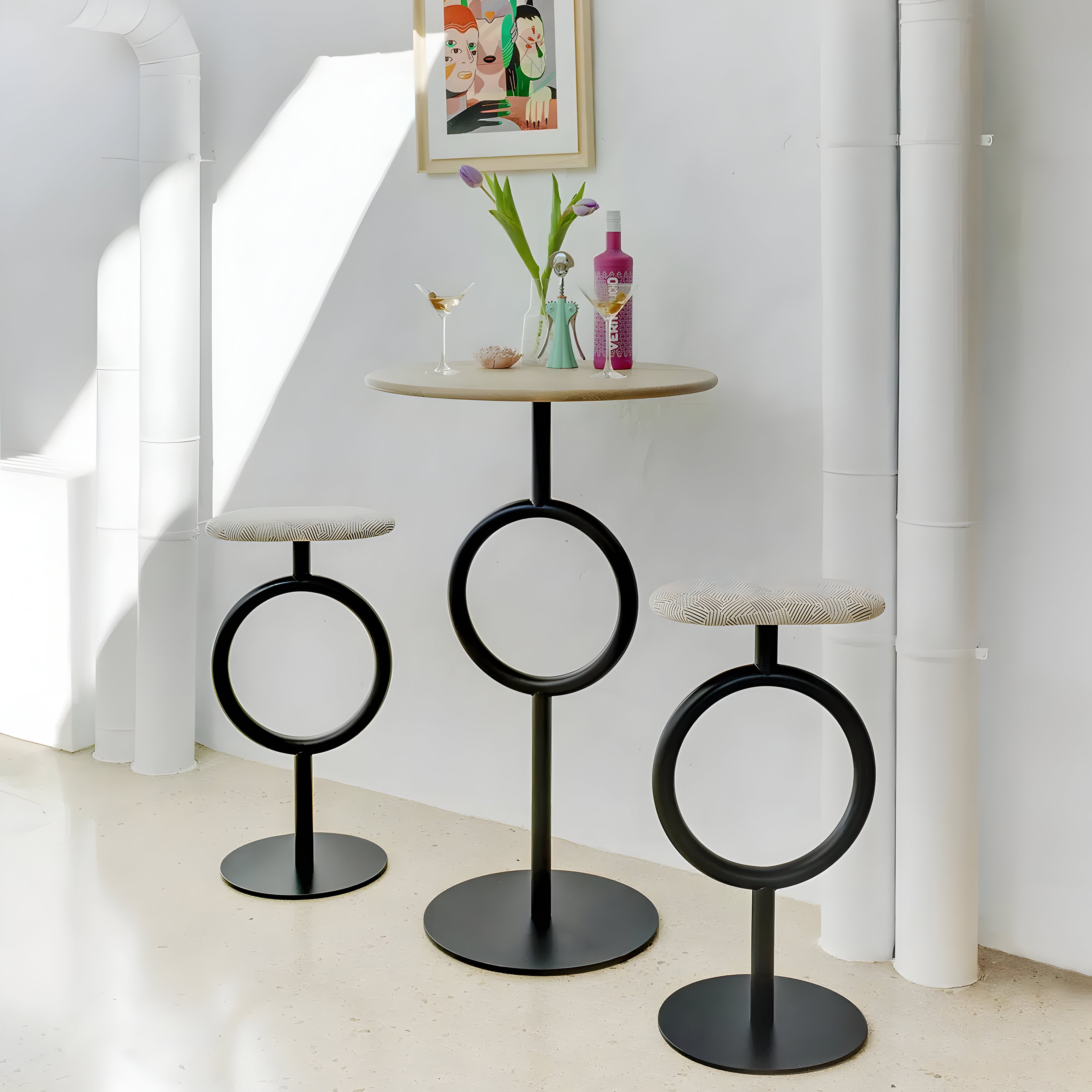 Totem Bar Stool