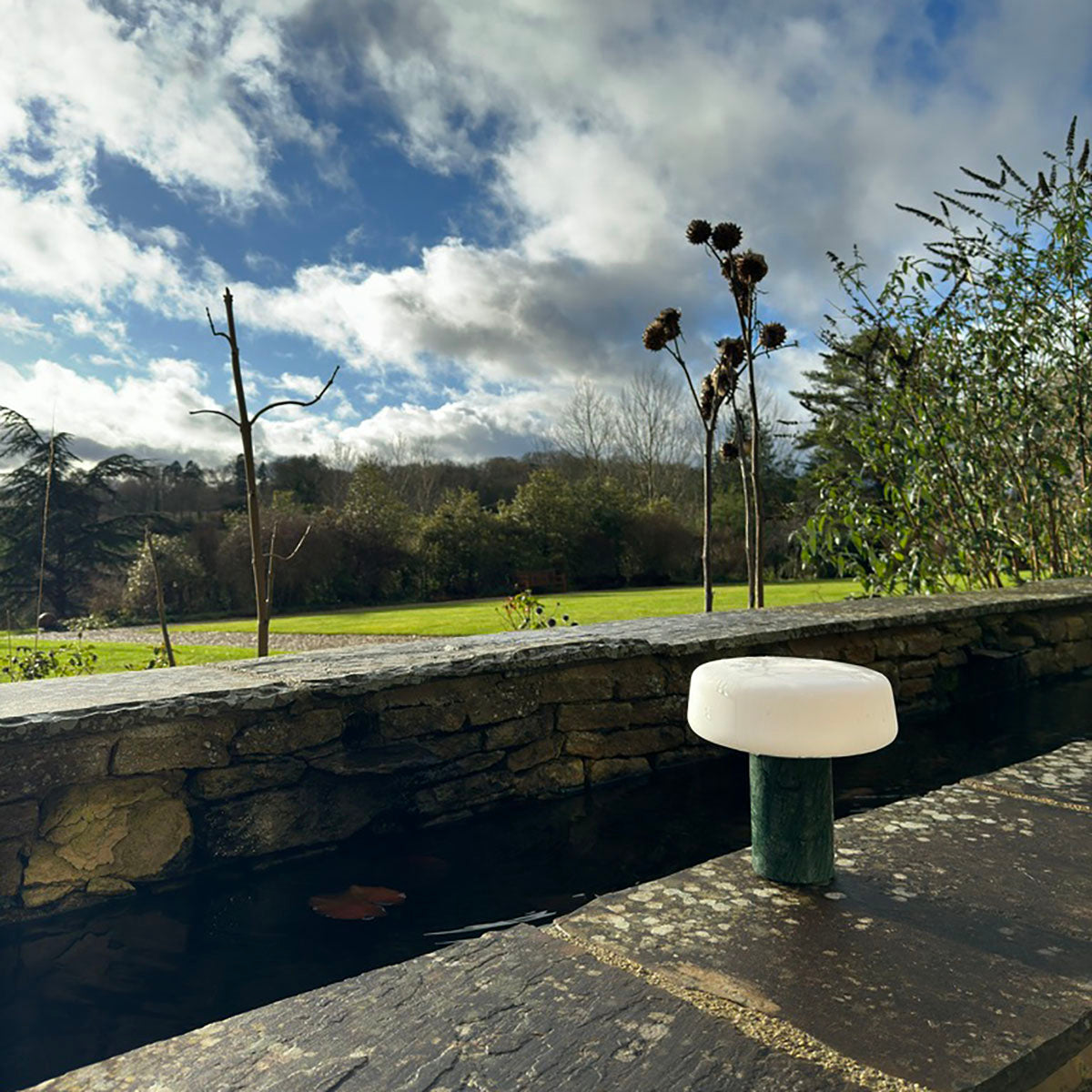 Solid Rechargeable Table Lamp