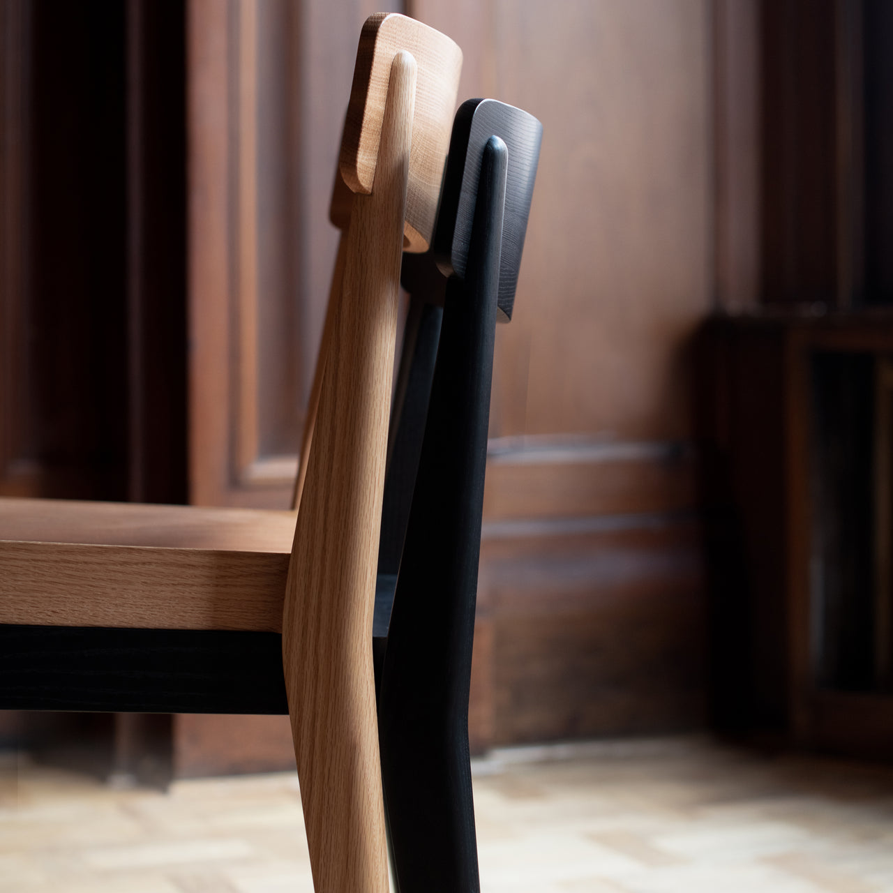Carved Chair: Set of 2
