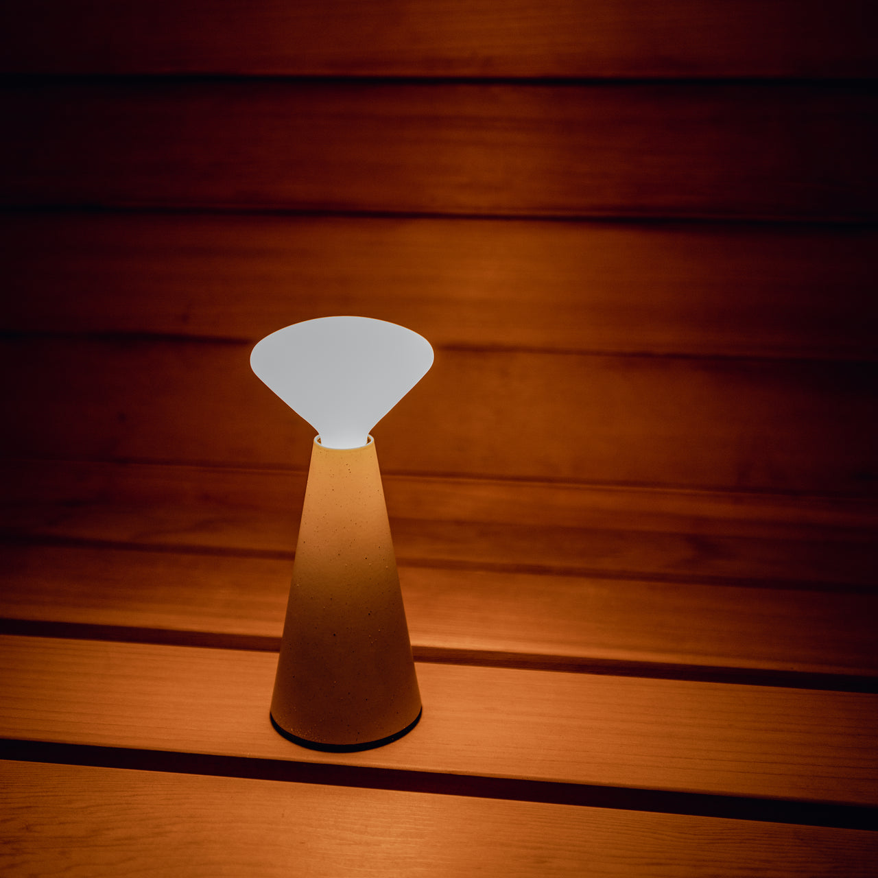 Mantle Portable Lamp