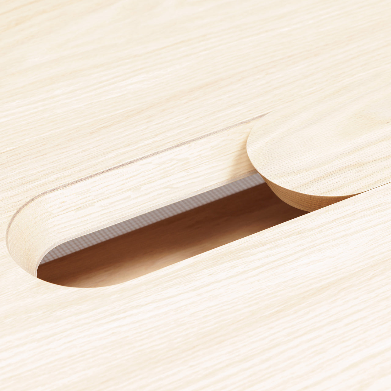 Toami Table