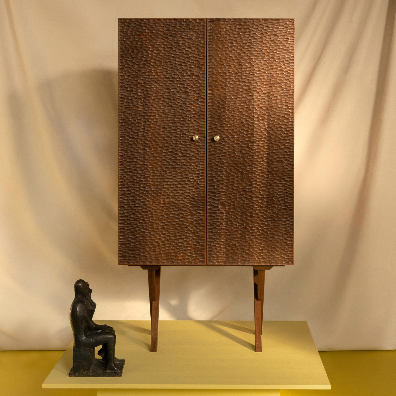Touch Cabinet: Tall