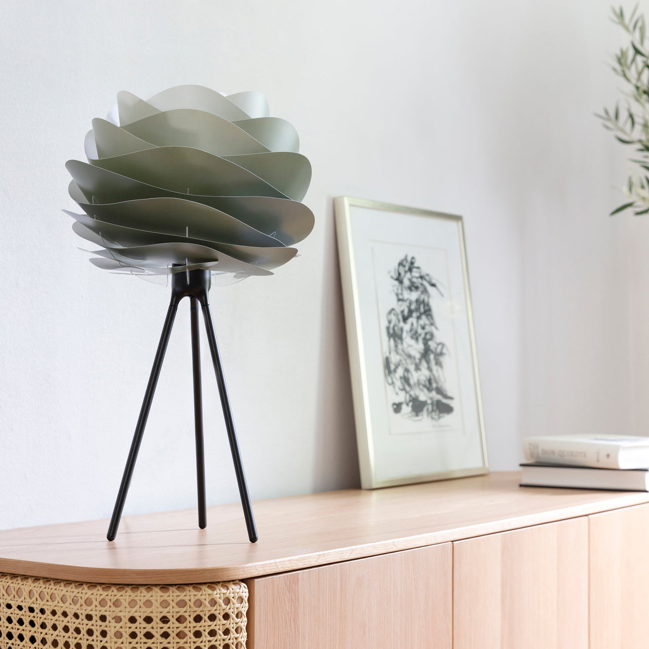 Carmina Tripod Table Lamp