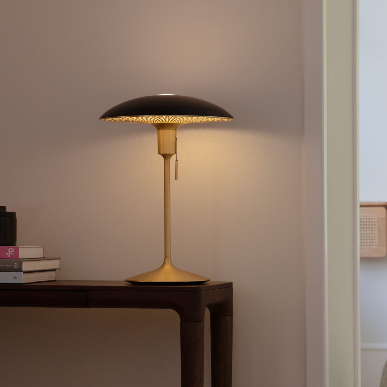 Manta Ray Table Lamp: Quick Ship