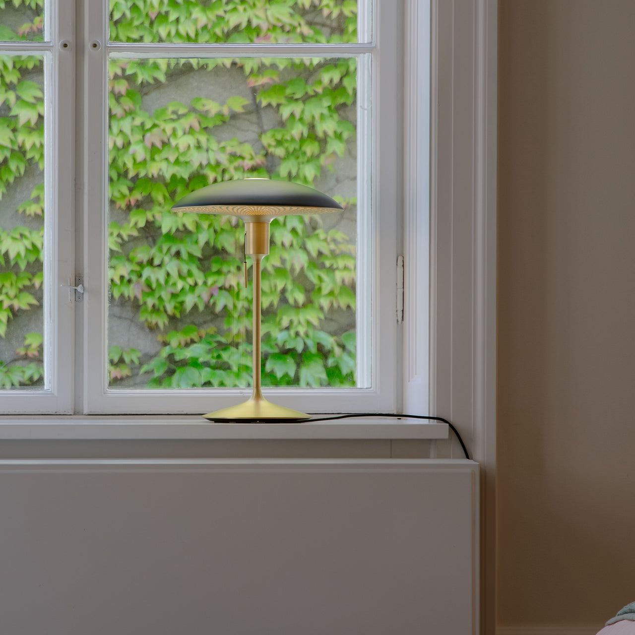 Manta Ray Table Lamp: Quick Ship