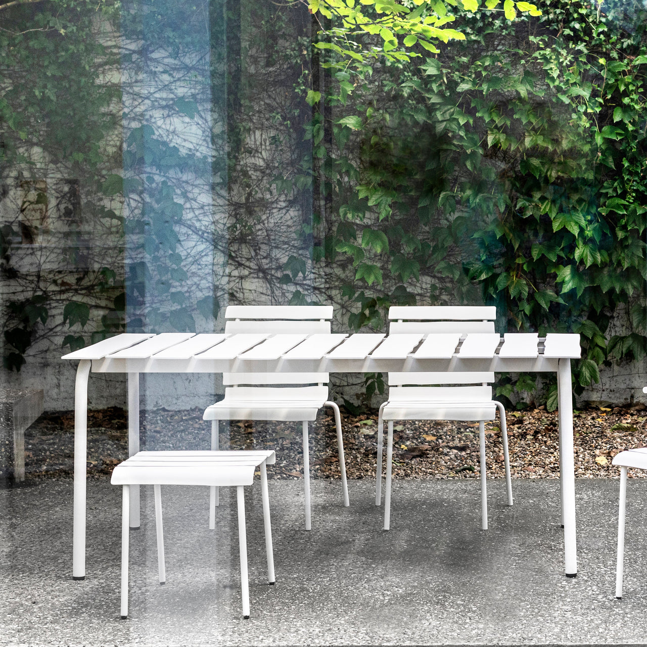 Aligned Outdoor Stool