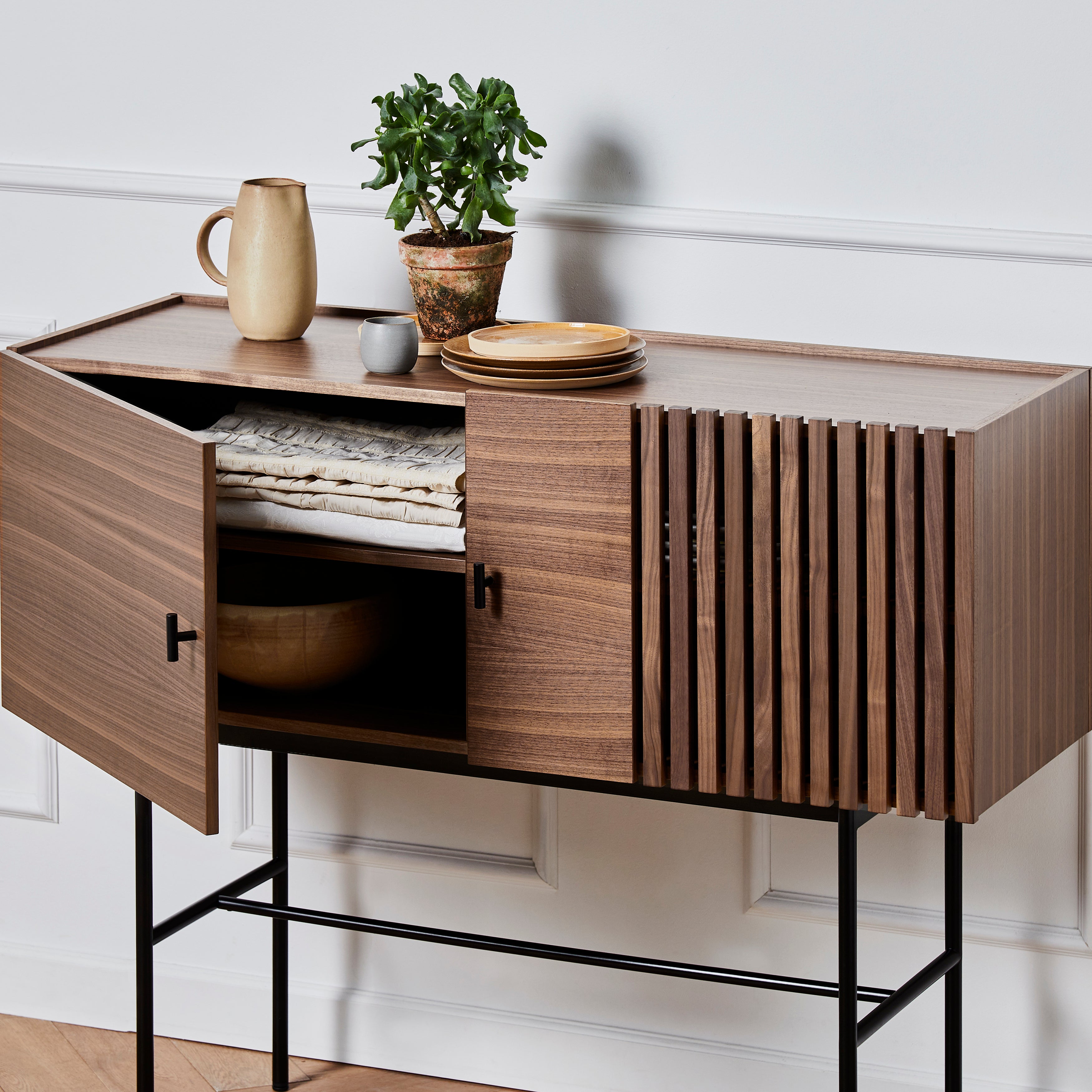 Array Sideboard: Quick Ship