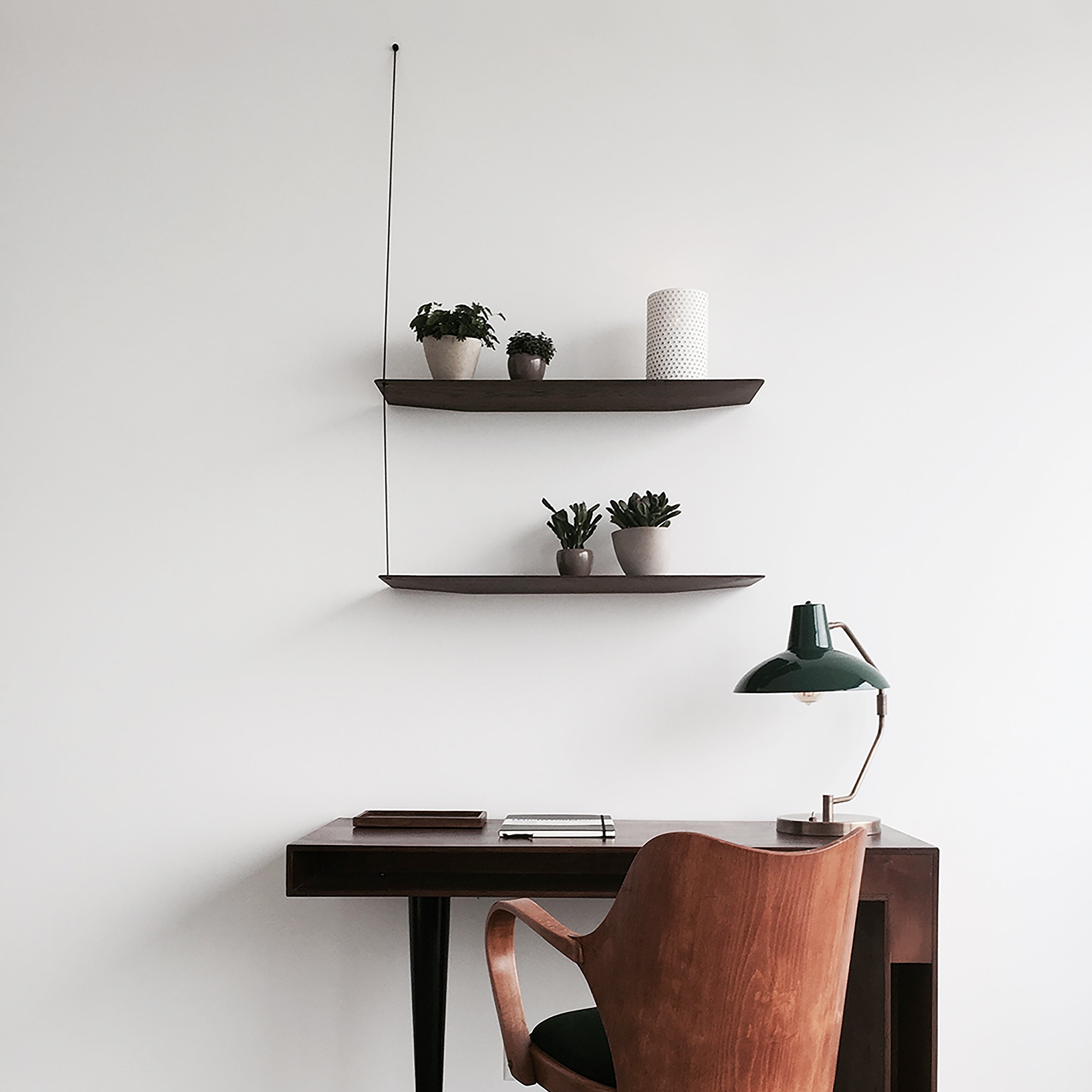 Stedge Shelving