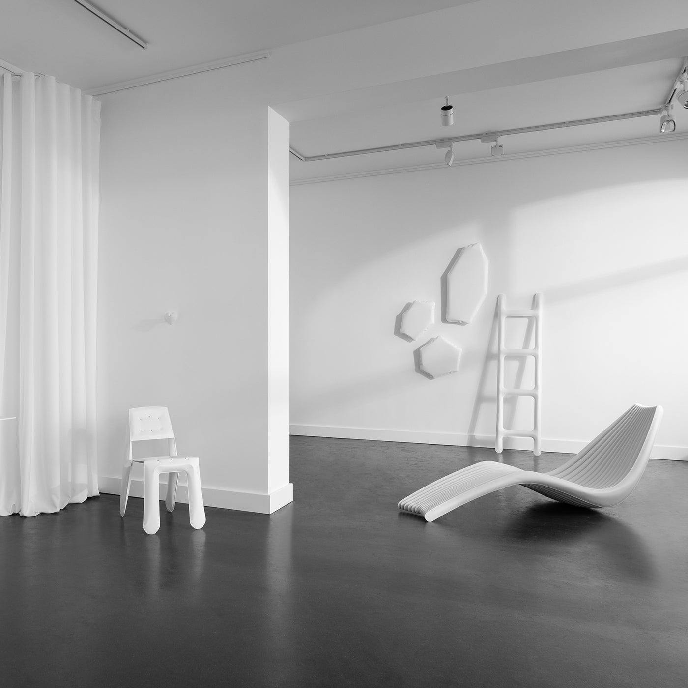 Chaise Long: Limited Objects