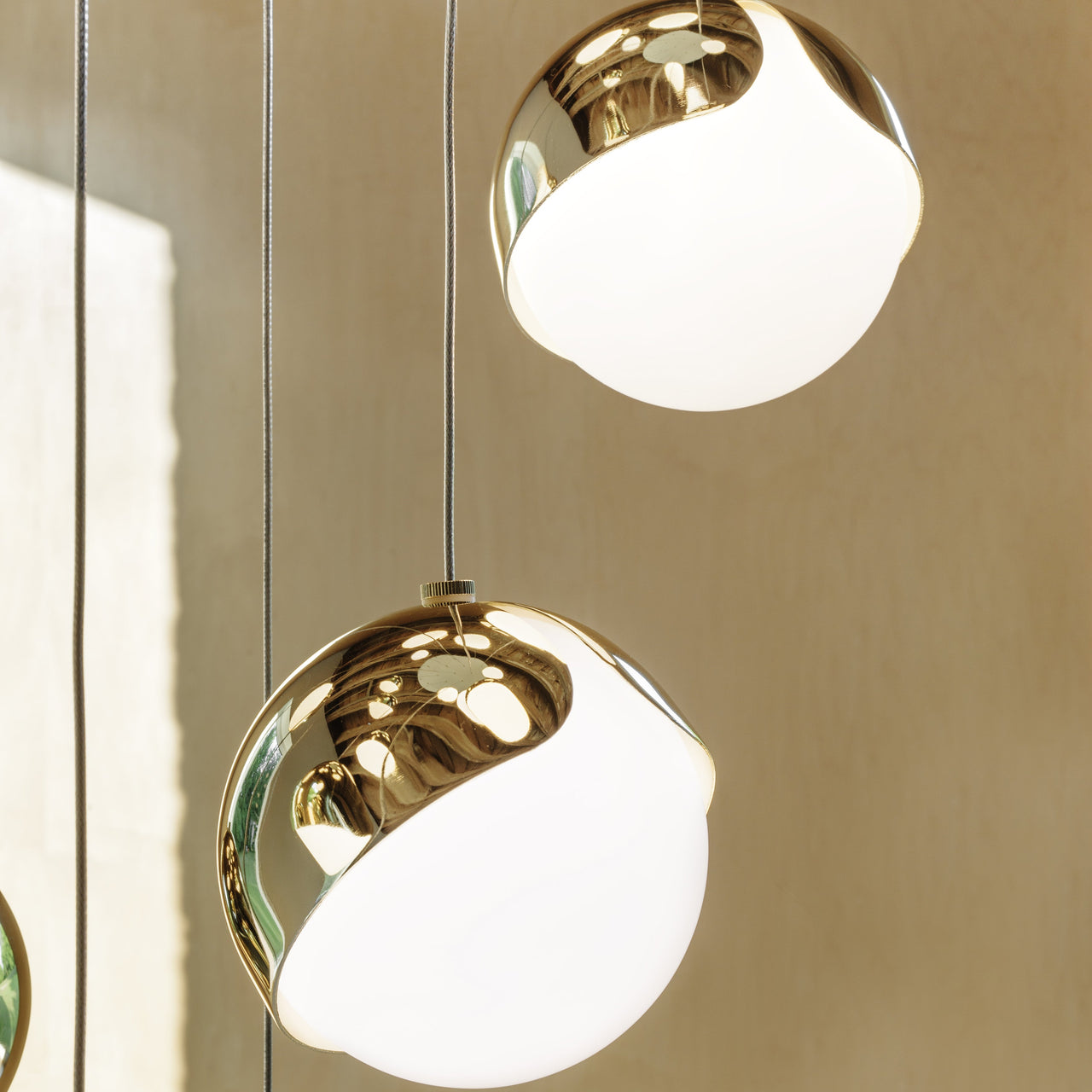 Ohm. 19 Chandelier