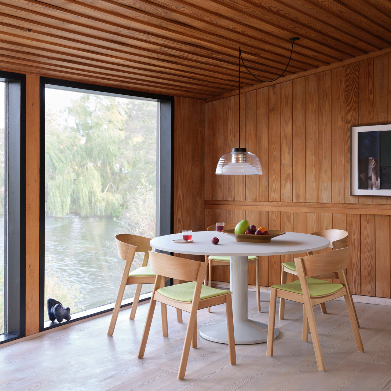 Midst Table