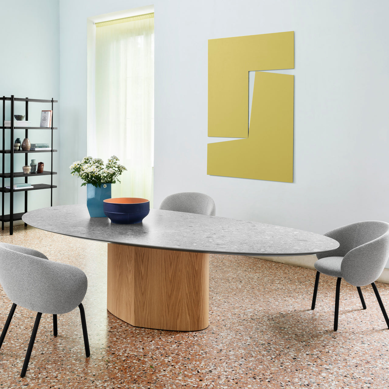 Monoplauto Dining Table: Organic Shape